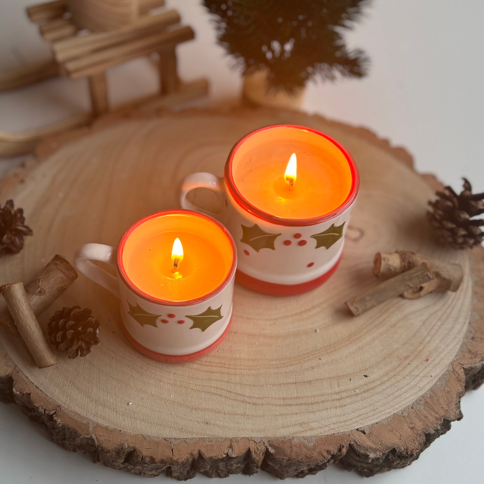 Classic Christmas Mug Candles