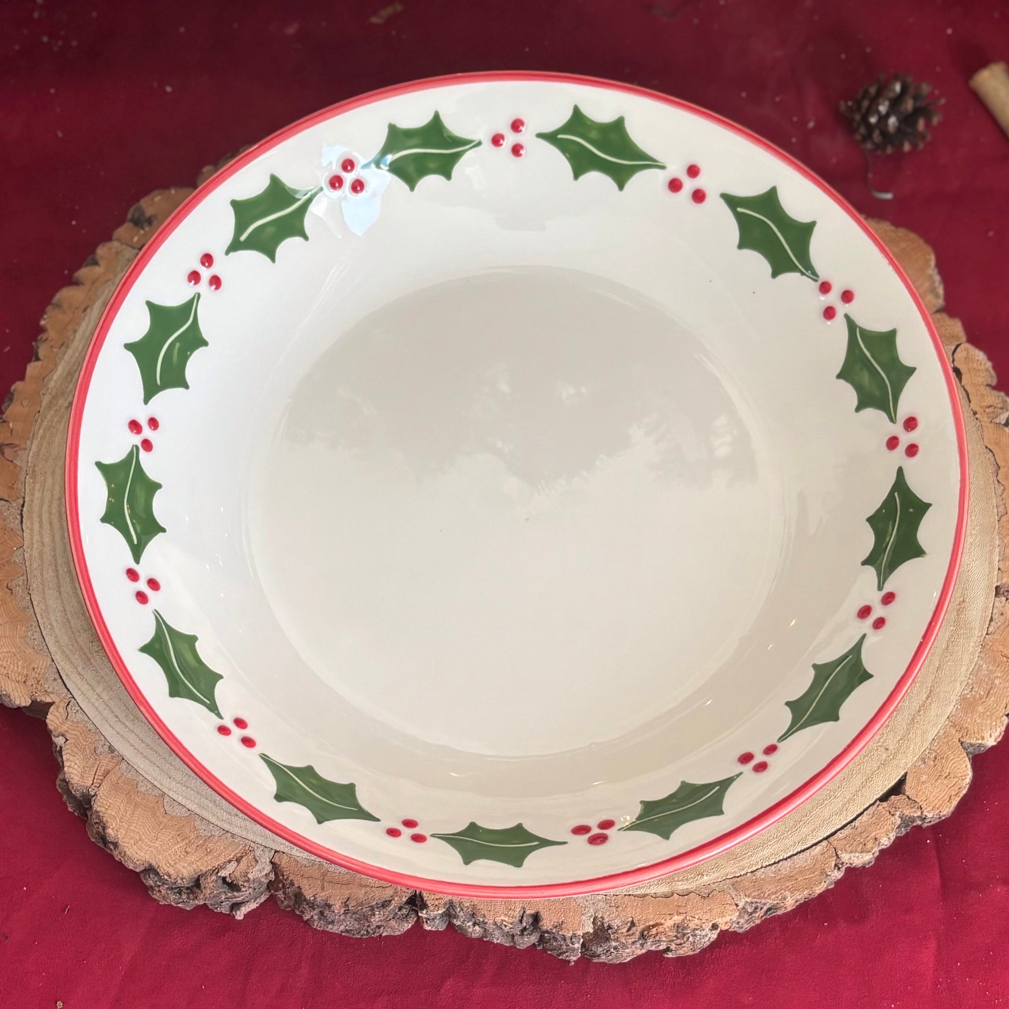 Classic Christmas Serving Bowl